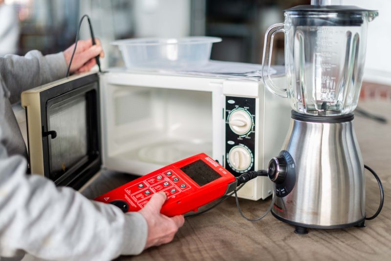 Elektrogeräte prüfen und Sicherheit ermöglichen – Ehrenamtliche Unterstützung gesucht