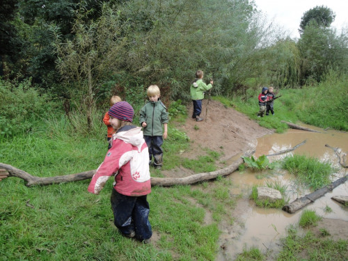 Garten- und Gel&auml;ndepflege in der BUND-Kinderwildnis